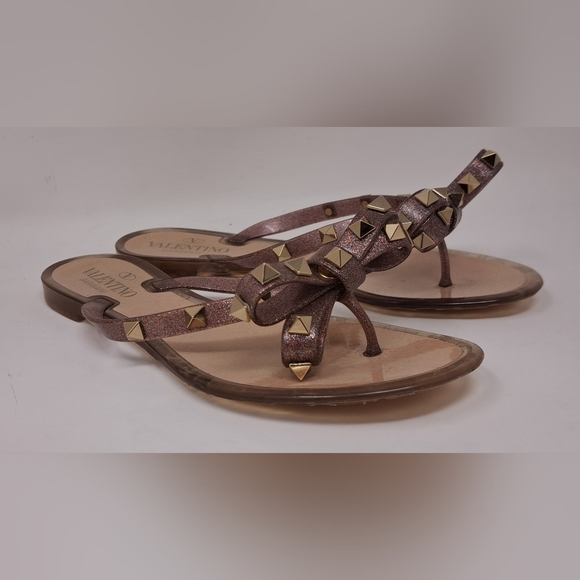 Valentino Garavani Women's Rockstud Jelly Flat Thong Sandals Italy 6 US / 36 EU - Picture 7 of 12